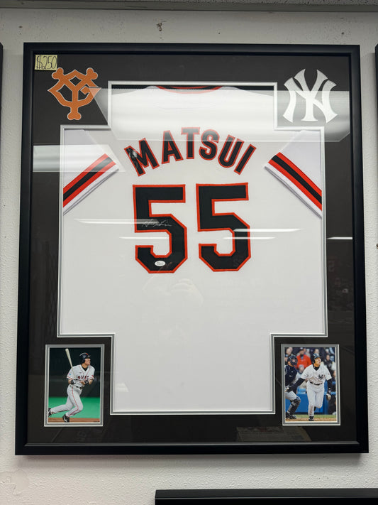 Hideki Matsui (NY Yankees/Yomiuri Giants) framed autographed jersey w/ COA